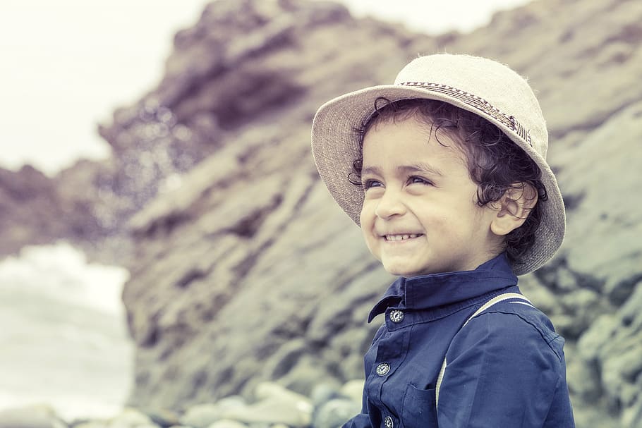 boy wearing white hat and blue shirt, kid, retro, child, happy, HD wallpaper