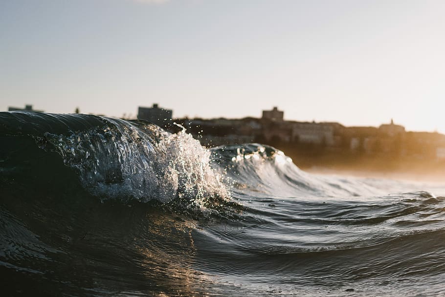 depth of field photography of water waves, body of water at daytime HD wallpaper