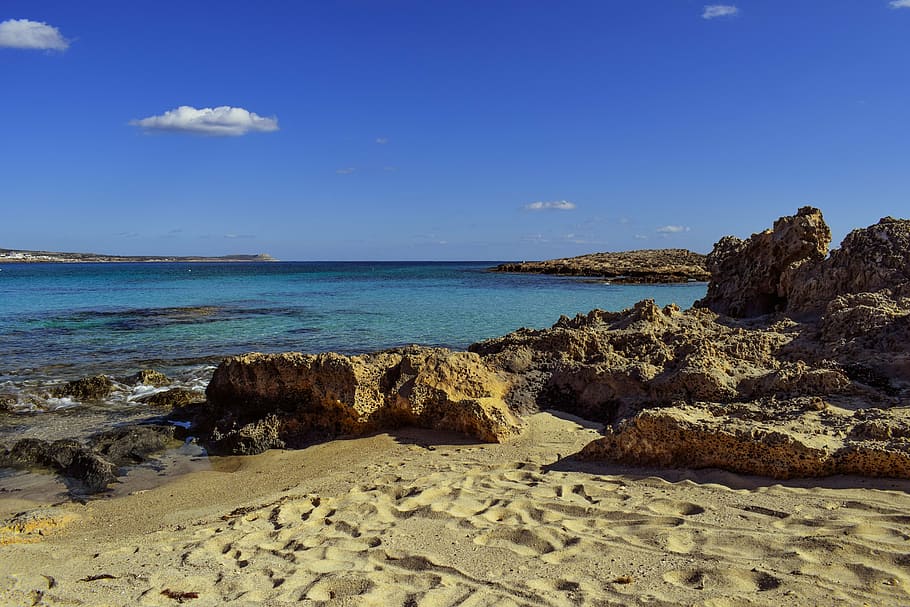 beach, cove, sand, nature, sea, blue, horizon, island, tranquil HD wallpaper