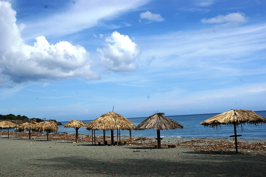 Parasol, Reed, beach, sandy beach, blue, nature, outdoors, cloud - sky HD wallpaper