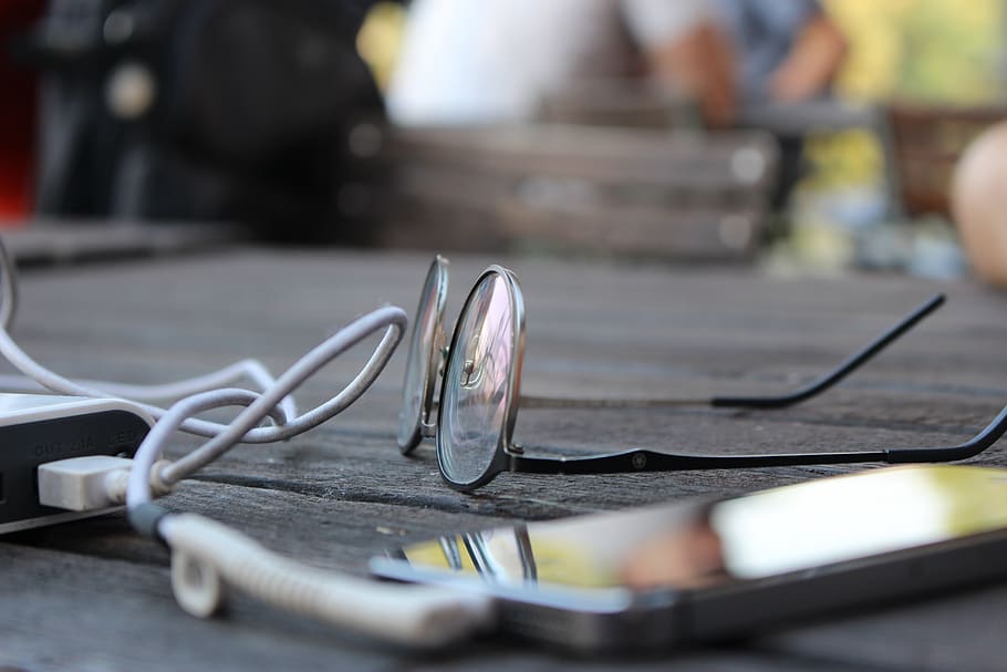 macro, glasses, modern, selective focus, close-up, incidental people HD wallpaper