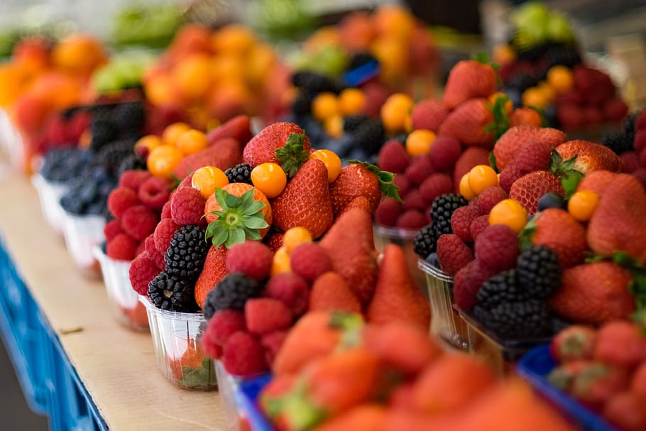 HD wallpaper: strawberry, fruit, blackberries, raspberries, strawberries |  Wallpaper Flare
