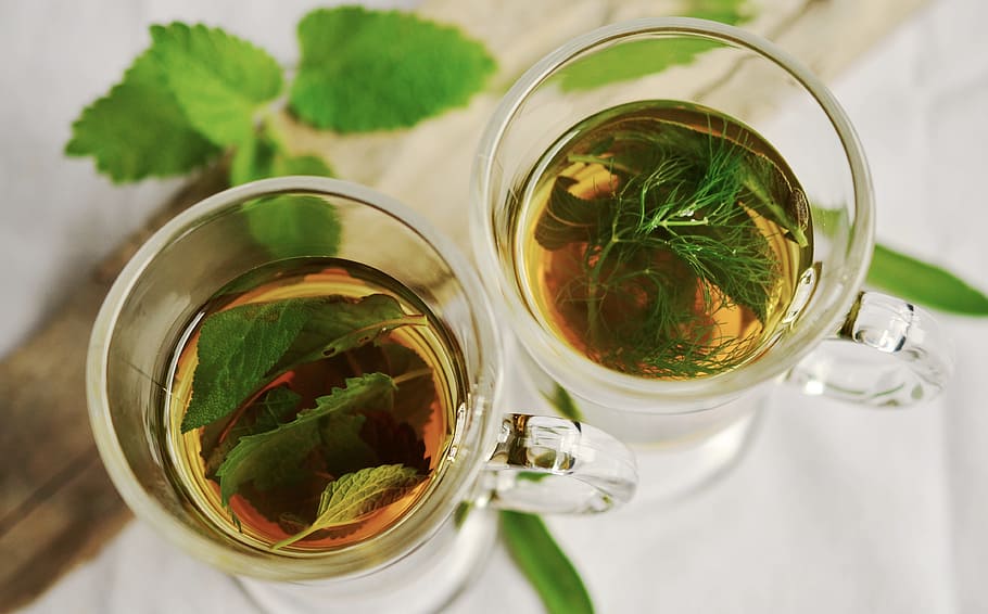 photo of two clear teacups, herbal tea, herbs, tee, mint, sage HD wallpaper