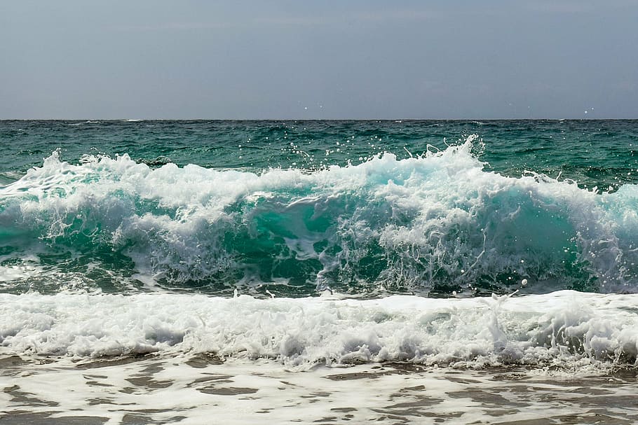 wave, smashing, foam, spray, sea, nature, wind, power, splash HD wallpaper