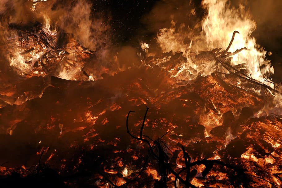 fire, easter fire, fire - Natural Phenomenon, heat - Temperature HD wallpaper