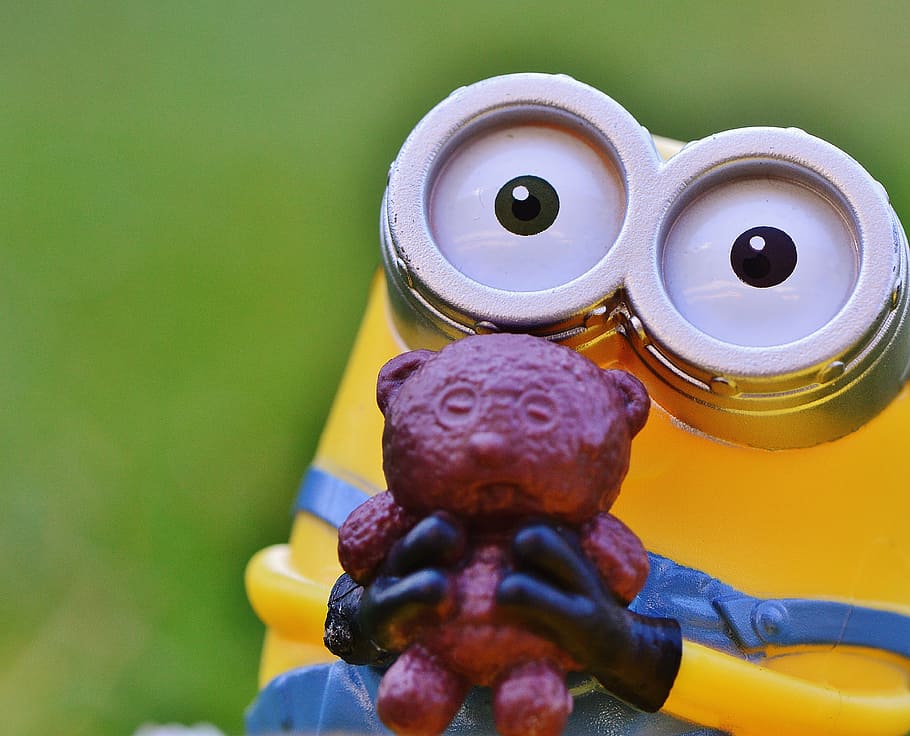 figure, funny, minions, toys, children, yellow, close-up, human hand HD wallpaper