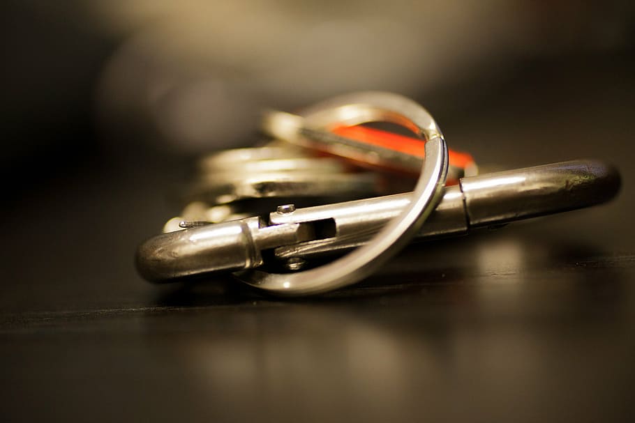 key, cléf, macro, ring, metal, jewelry, no people, wedding HD wallpaper