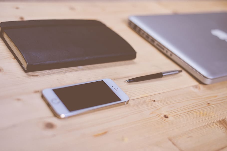 apple, iphone, smartphone, desk, computer, macbook, notebook HD wallpaper