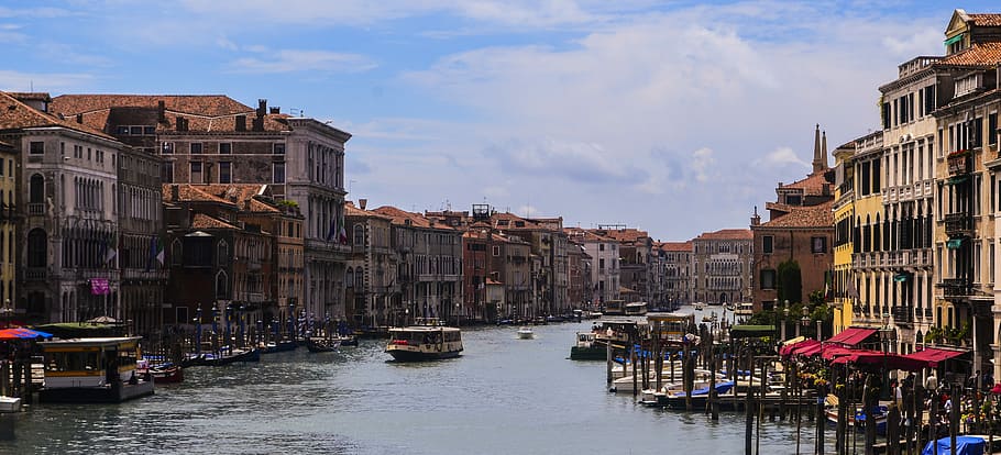 River, Building, Ships, Boot, homes, water, sky, venice, old town HD wallpaper