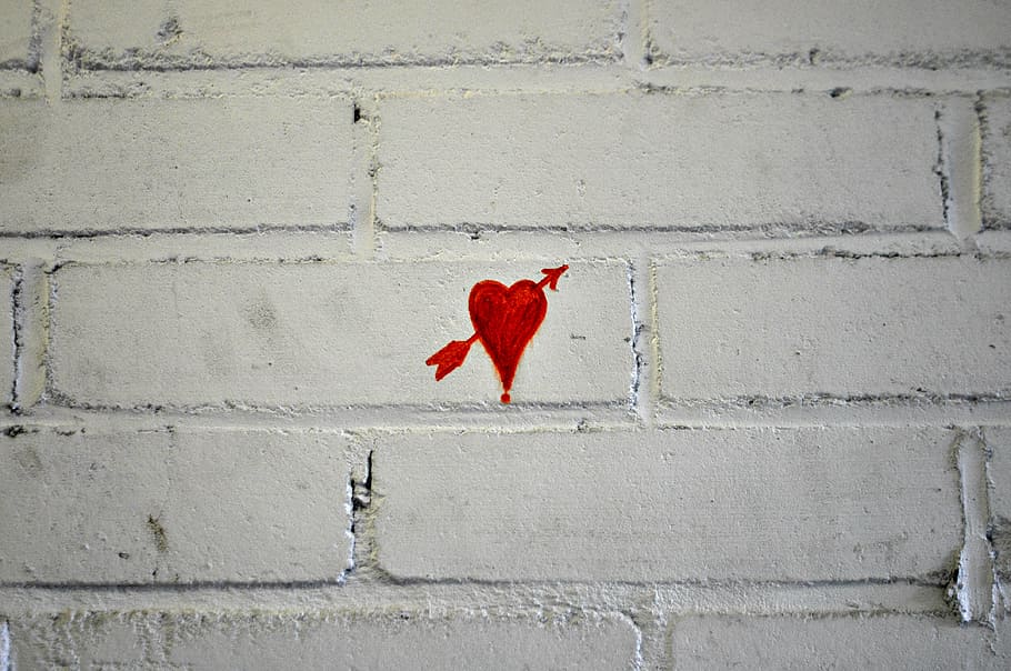 white brick wall with red heart painting, graffiti, street art, HD wallpaper