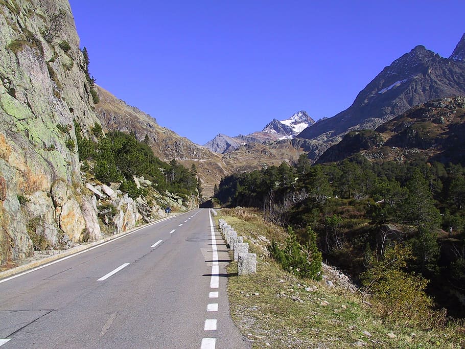 pass road, alpine, mountain pass, sky, transportation, the way forward HD wallpaper
