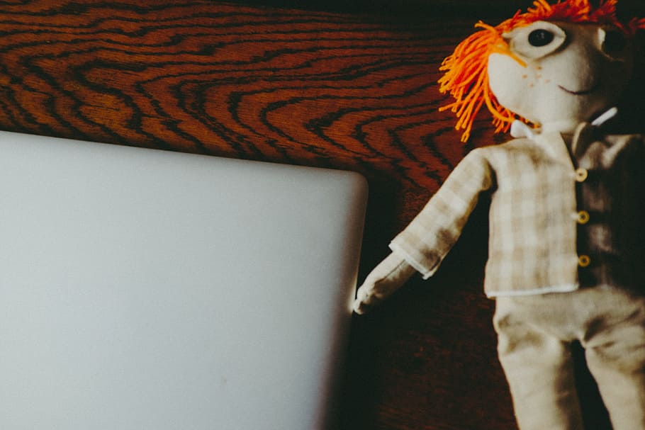 MacBook and handmade doll, objects, laptop, men, people, computer HD wallpaper