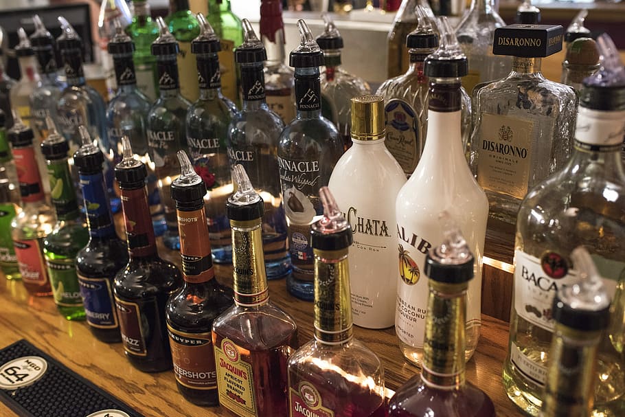 assorted alcohol bottles, Glass Bottles, Bartending, drink, restaurant