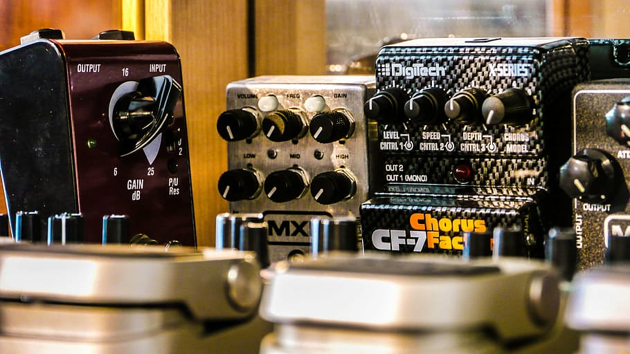 pedals, guitars, electrical, technology, equipment, indoors HD wallpaper
