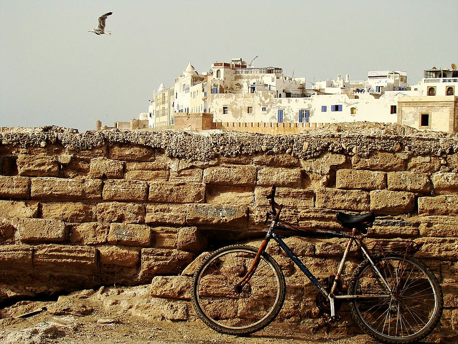 black bicycle beside brick wall, Essaouira, Morocco, North Africa, HD wallpaper