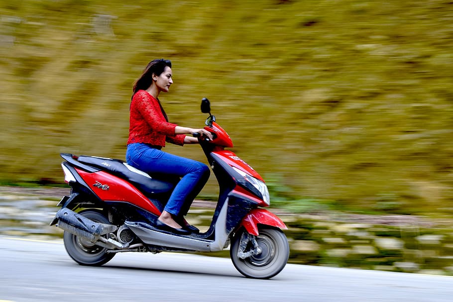 panning, scooter, speed, red, transportation, blurred motion HD wallpaper