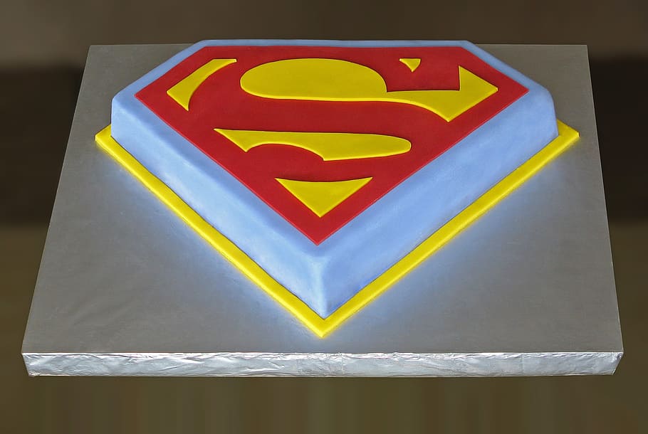 Superman logo wall decor, birthday, cake, icing, food, bakery, HD wallpaper
