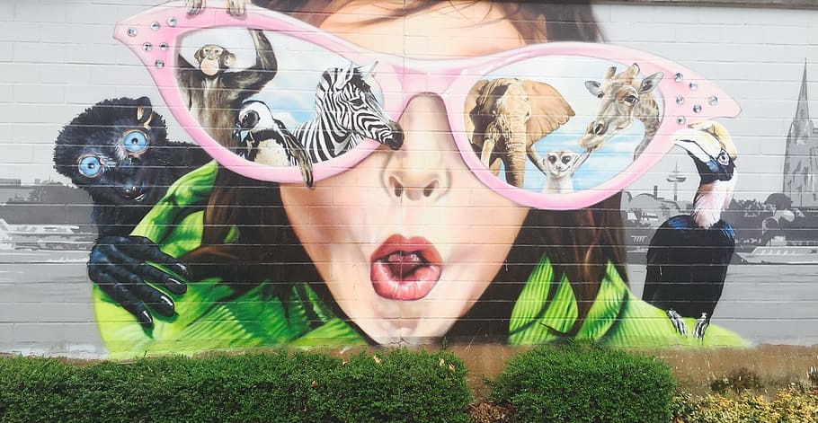 woman wearing pink framed sunglasses mural, Street Art, Art, City, HD wallpaper