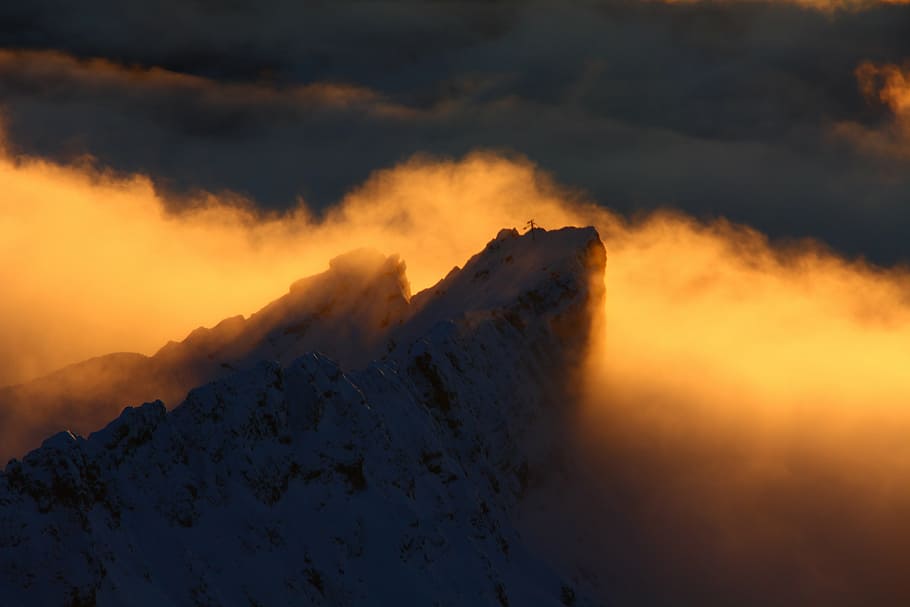 snow mountain covered with clouds, zugspitze, bavaria, schneefernerkopf HD wallpaper