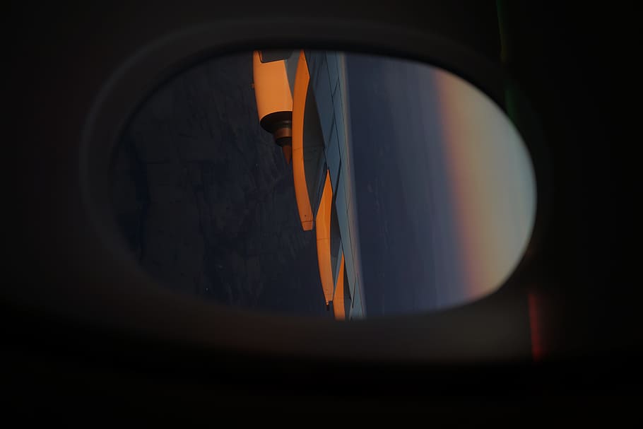 The last rays of the day above Australia, photo of gray airplane flying on cloudy sky during sunset HD wallpaper