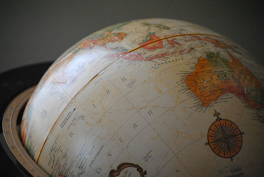 white desk globes, world, earth, map, planet, global, sphere, HD wallpaper