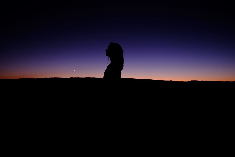 silhouette of woman standing, silhouette of woman, sunset, people HD wallpaper