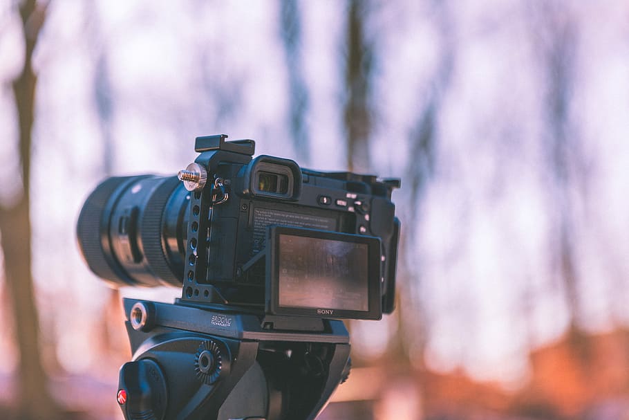 selective focus photography of black DSLR camera, black DSLR camera in shallow focus photography HD wallpaper