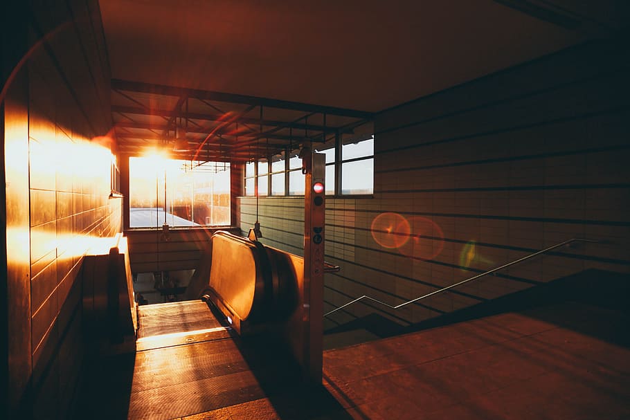 silhouette photography of building interior, photography inside underground railway with sun HD wallpaper