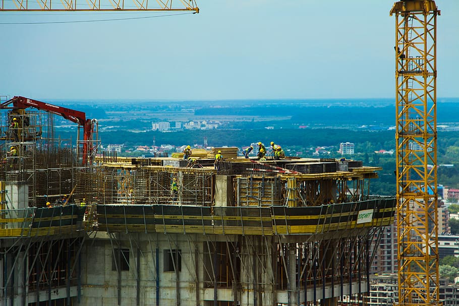 group of people in construction site, workers, tall, crane HD wallpaper