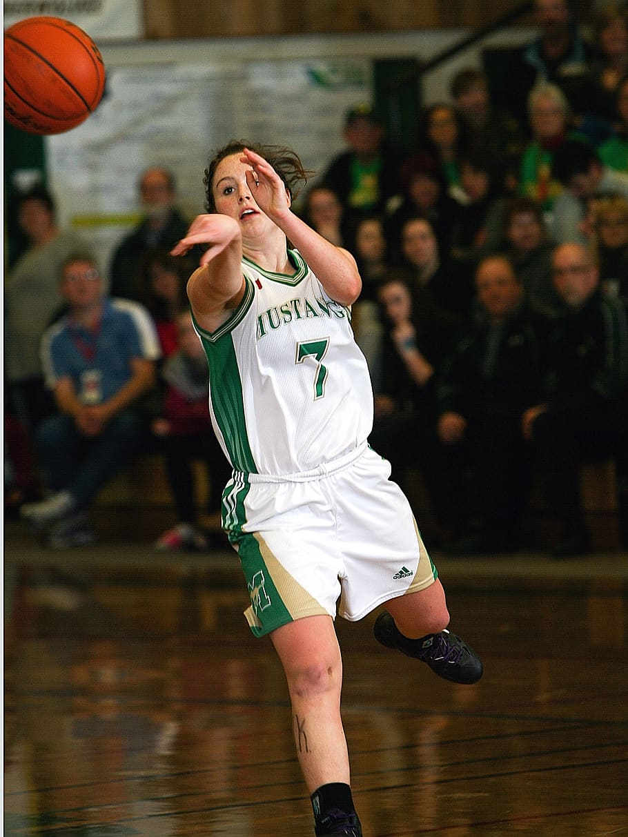 Girls of College Sports: Photo  Female athletes, Beautiful athletes, Athletic  women