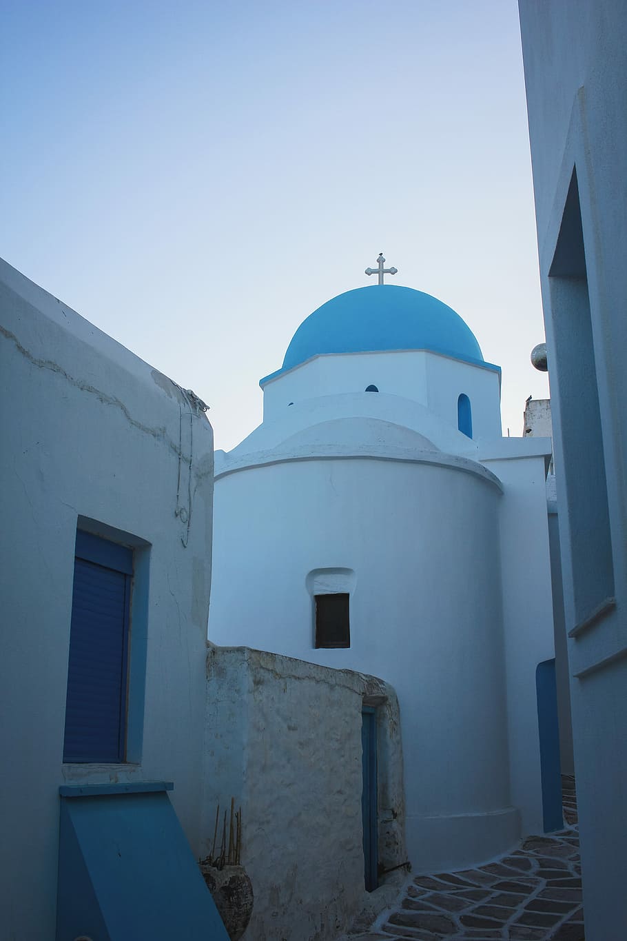 Santorini, Greece, white and blue chapel, building, sky, door HD wallpaper