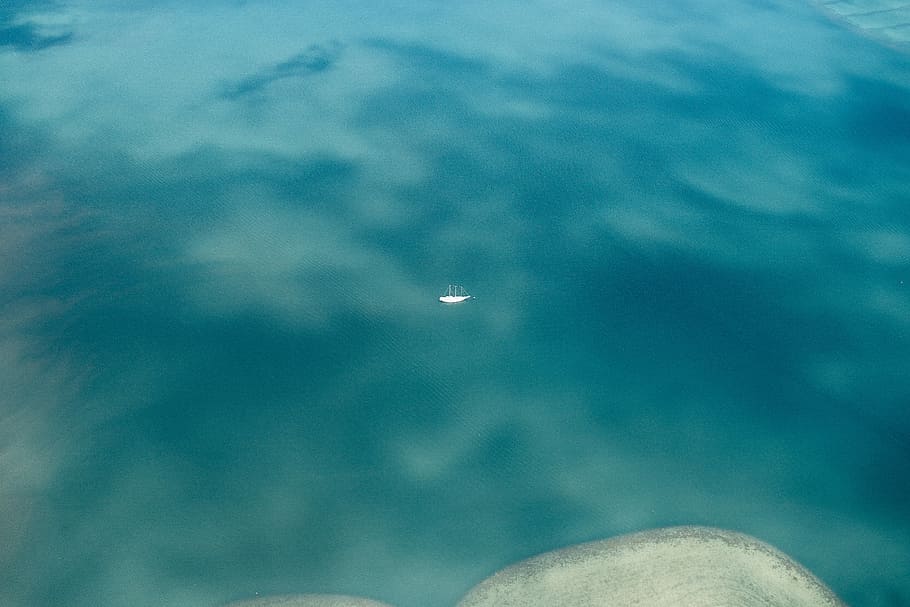 blue sea with white boat, aerial view photo of boat on body of water HD wallpaper