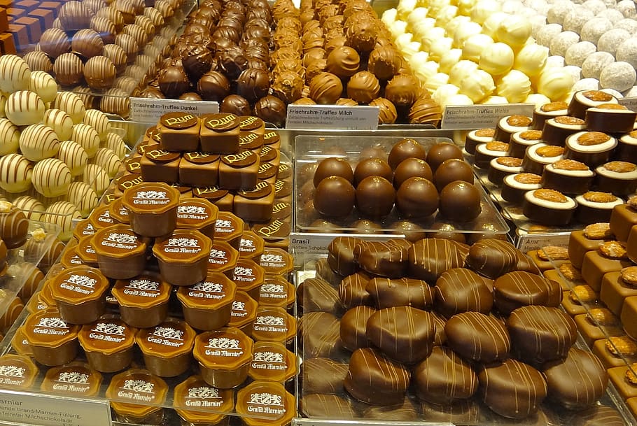 chocolate, candy, sweet, dessert, delicious, assortment, confectionery HD wallpaper