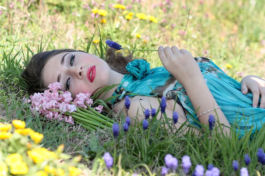 Girl, Flowers, Spring, Beauty, blue eyes, field, women, outdoors, HD wallpaper