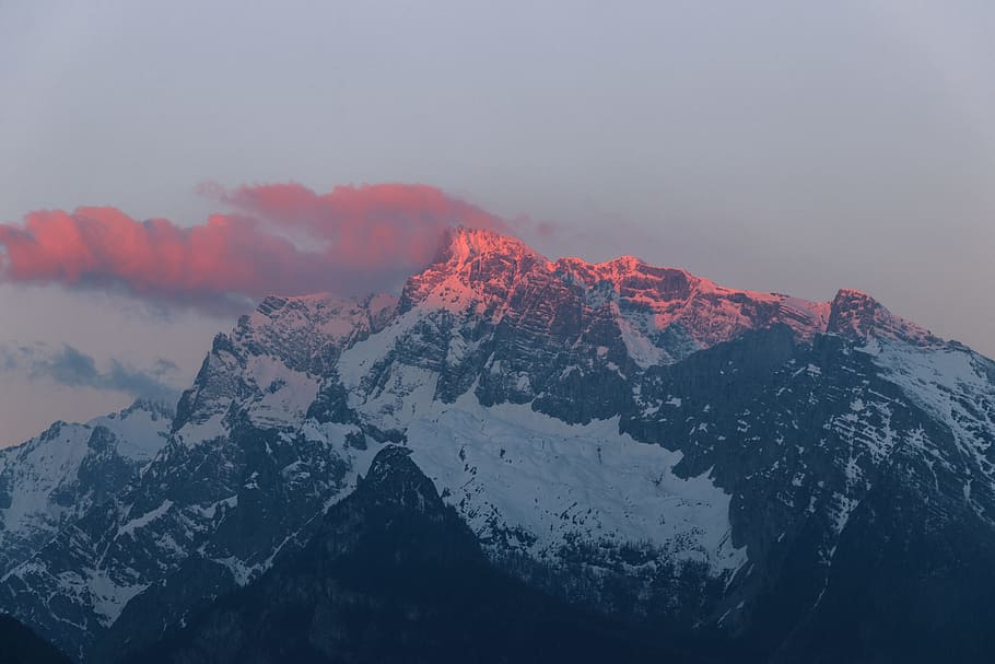 mountains covered with snow, photography of snow capped mountain during daytime HD wallpaper