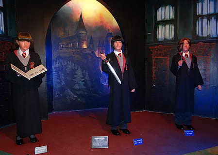 three Harry Potter character scene statues, Witchcraft, Wizardry HD wallpaper