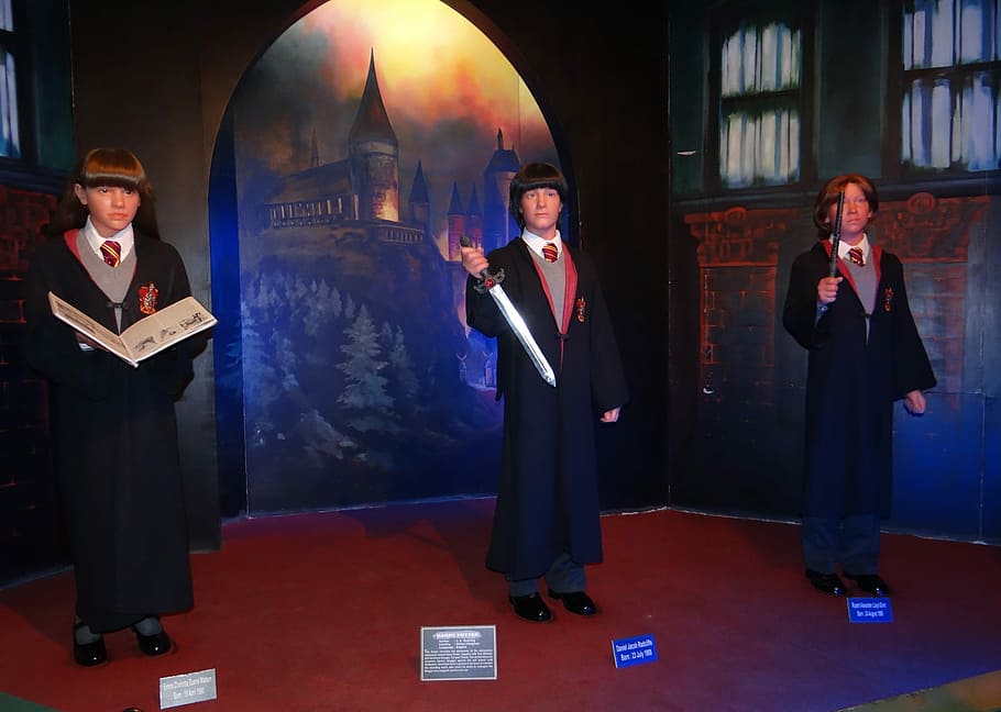three Harry Potter character scene statues, Witchcraft, Wizardry HD wallpaper