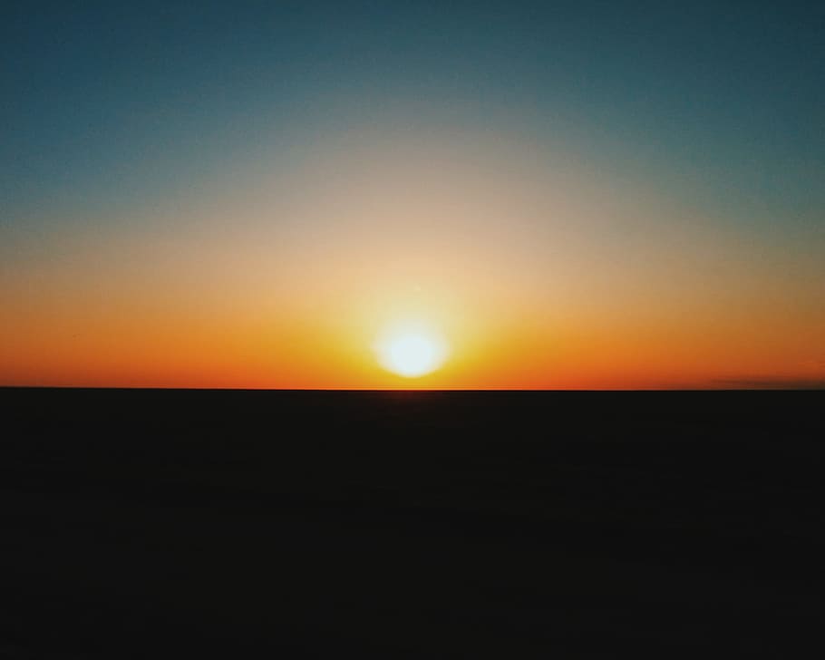 sunset photo, sky during golden hours, silhouette, horizon, sunrise HD wallpaper
