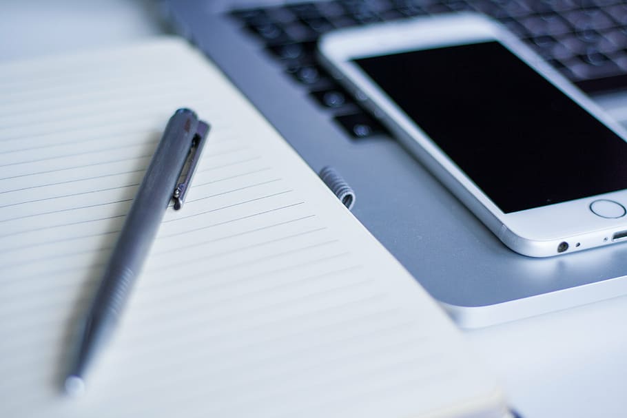 silver iPhone 6 on MacBook, gray, click, pen, top, composite HD wallpaper