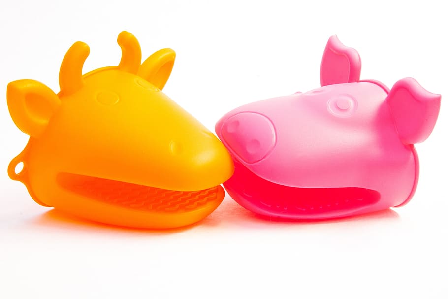 Toys, Plastic, Cow, Pig, Nature, animal world, silicone, oven mitts, HD wallpaper