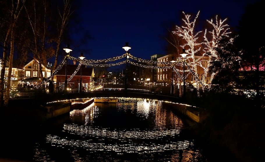water, light, light chain, mirroring, christmas market, lisberg HD wallpaper
