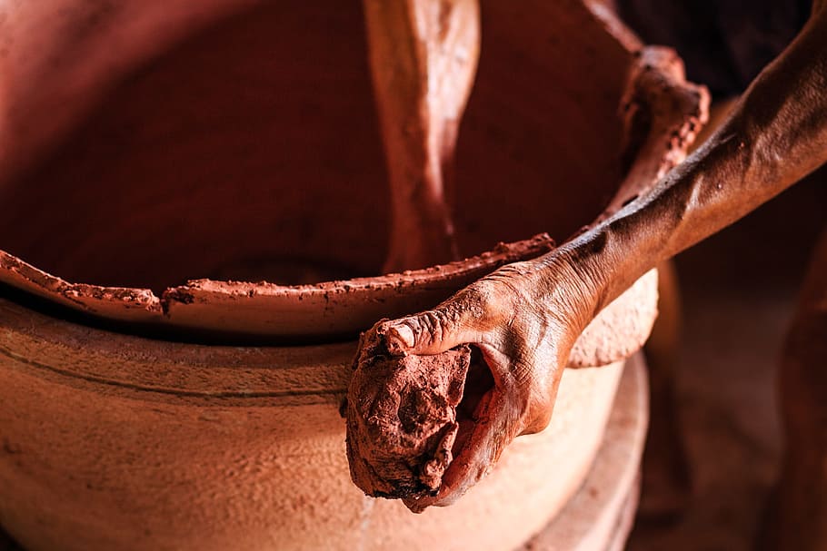 person molding clay pot, pottery, craft, workers, art, west HD wallpaper