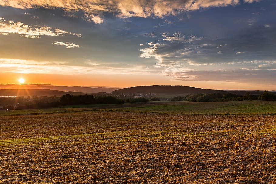 cumulos clouds during golden hour photography, sunset, mood HD wallpaper