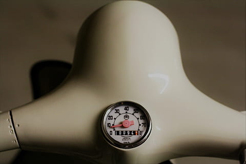 Handlebars, Speedo, Speedometer, Vespa, motor scooter, roller HD wallpaper