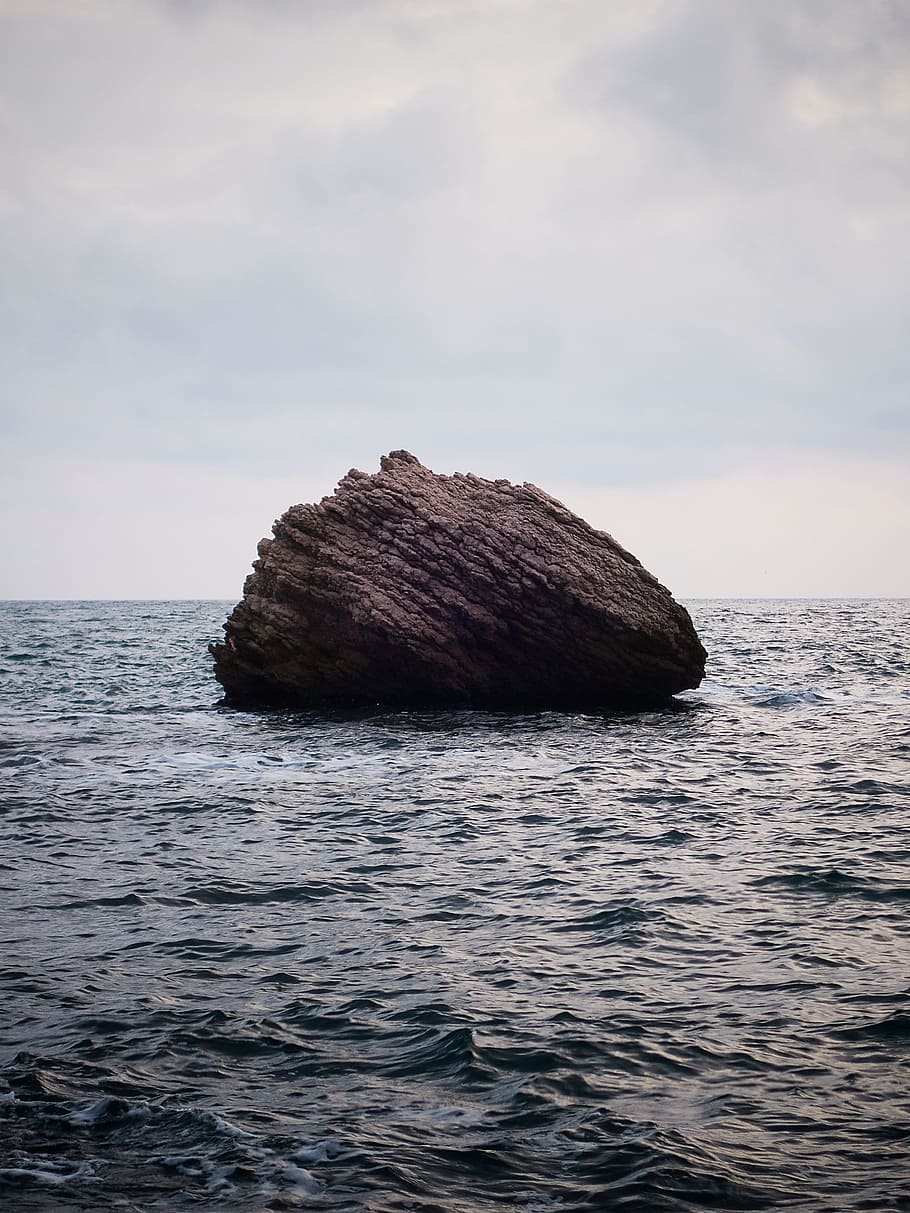 sea, ocean, water, wave, nature, rock, horizon, blue, sky, waterfront HD wallpaper