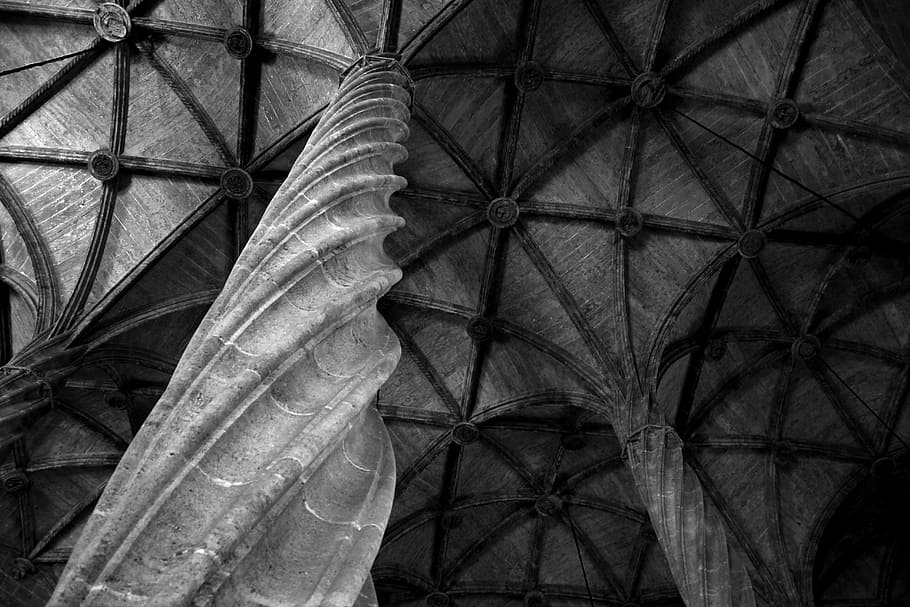 grayscale photo of house, column, ceiling, church, cloister, cathedral, HD wallpaper