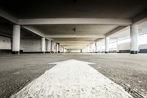 parking lot, landscape photography of parking lot, parking garage HD wallpaper