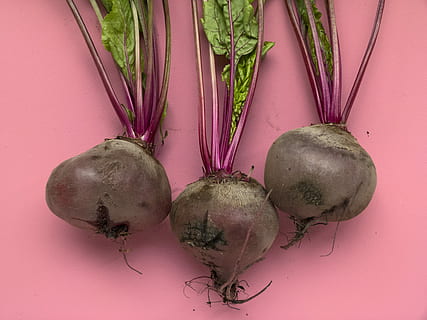 several onions, three red onions, beetroot, leaf, chard, purple HD wallpaper