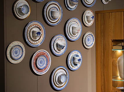 plate, cup, wall, interior design, tableware, kitchen, decoration HD wallpaper