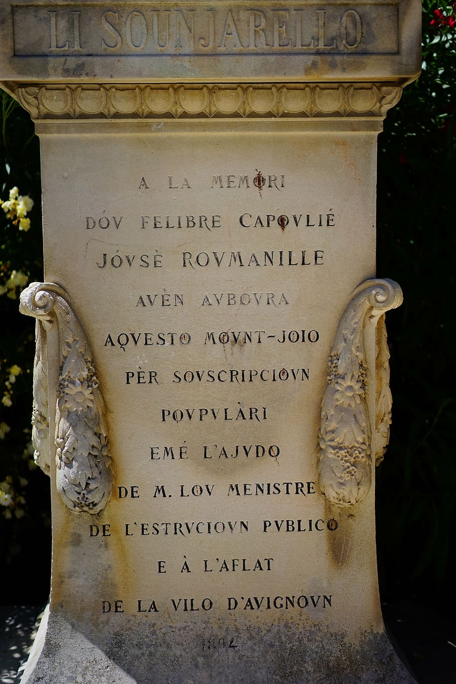 socket, pillar, el sounjarello, avignon, text, communication HD wallpaper